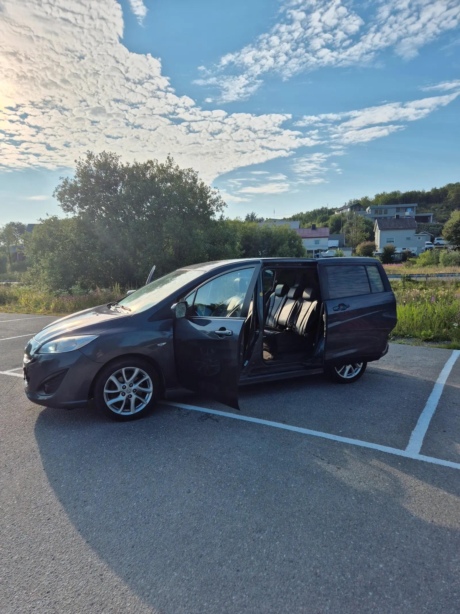 Mazda 5